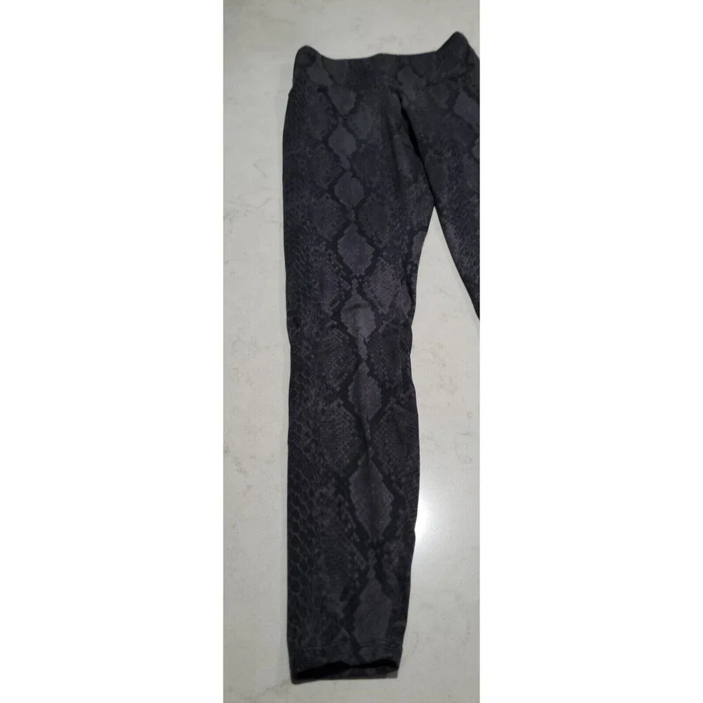 Express One Eleven Snakeskin Print Gray Leggings Gym Yoga Excercise Run XS NWOT - Picture 7 of 12